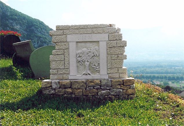 Sculpture Culoz - La vigne, la pierre, le Bugey - Emmanuelle Bebi - Belley Bugey Sud Tourisme
