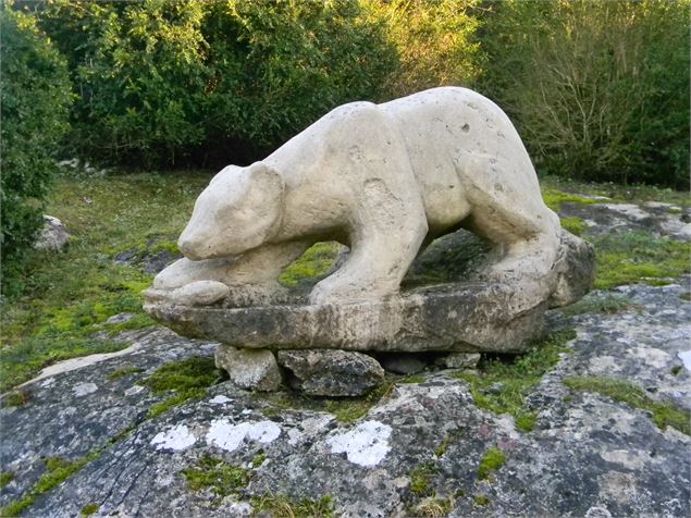 Sculpture lac de Barterand - Emmanuelle Bebi - Belley Bugey Sud Tourisme