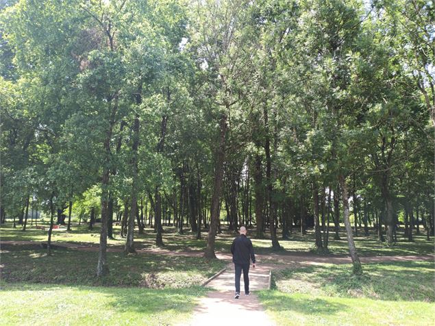 Fin de promenade au parc paysager de Lagnieu - K.Tranchina