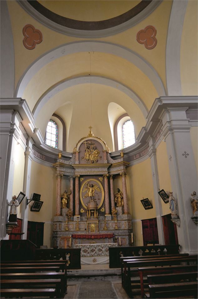 Intérieur de l'Eglise de Bonvillaret - photo cd OT Porte de Maurienne