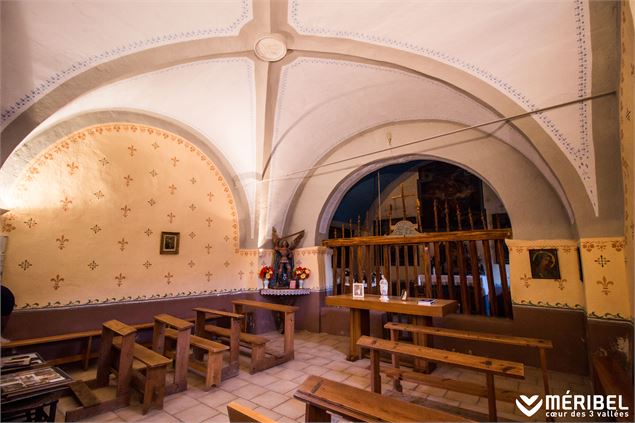 Chapelle du Villard intérieur - Méribel Tourisme
