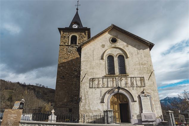 Eglise Saint Pierre aux liens - Corbier Tourisme
