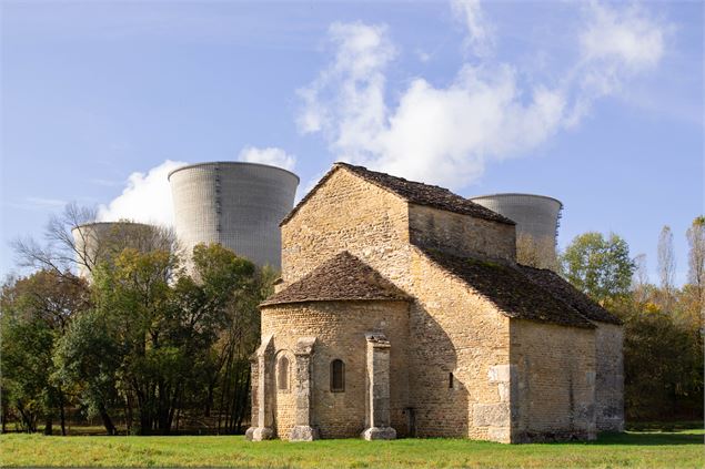 Chapelle de Marcilleux et centrale du Bugey Saint-Vulbas - Marilou Perino
