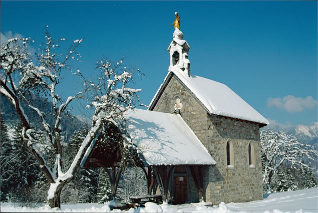 Chapelle des Mouilles sous la neige - Lucie Bartholomé
