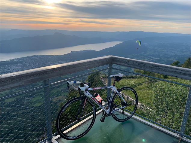 Montée cyclo du Mont-Revard depuis Aix-les-Bains - SavoieMontBlanc-Mari