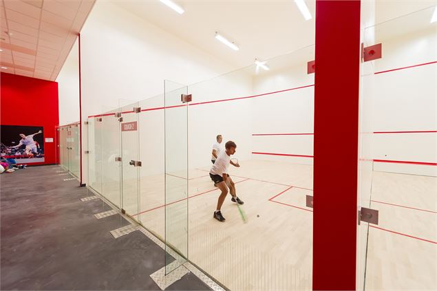 Salles de squash - ©Greg Mistral