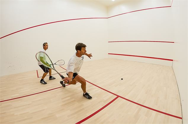 Salles de squash - ©Greg Mistral