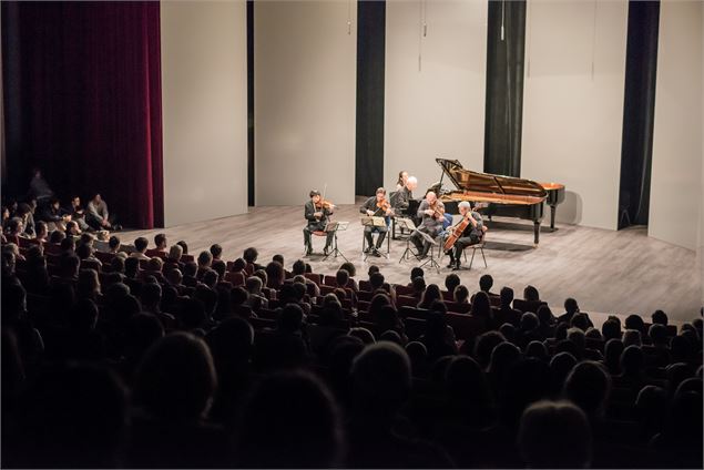 Auditorium - ©Greg Mistral