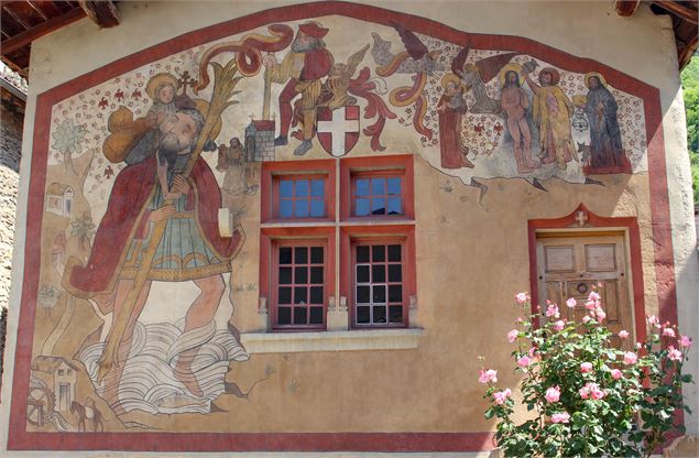 fresque sur façade à Saint Sorlin en Bugey - Marilou Perino