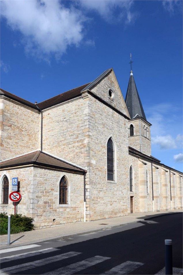 Façade sud de l'église de Grièges - Jean VITAL