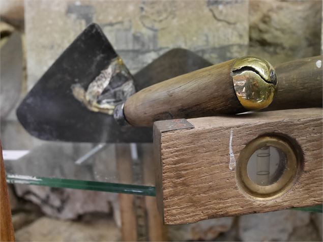 Musée des outils de la pierre - Caveau Bugiste