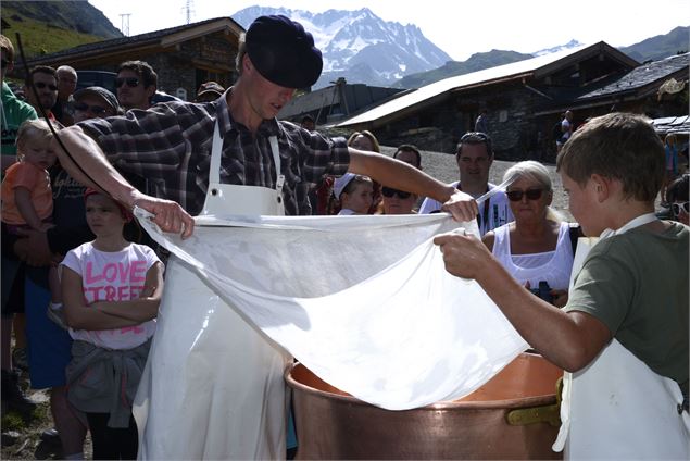 L'été, visite de ferme d'alpage