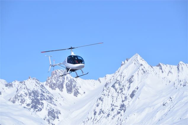 Vol en hélicoptère - AIR La Plagne / AIR Tarentaise