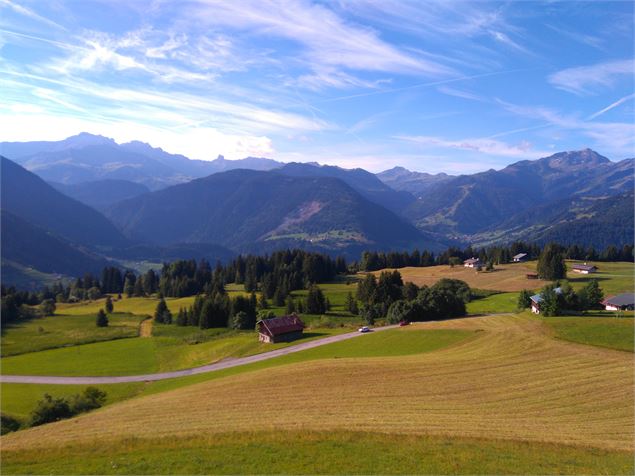 Le hameau des Pémonts - Savoie Mont Blanc - Lansard