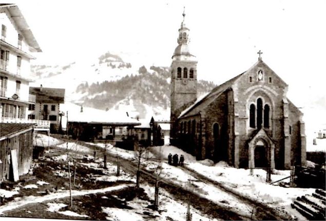 L’église et le centre début XXème siècle - © Collection municipalité Grand Bornand