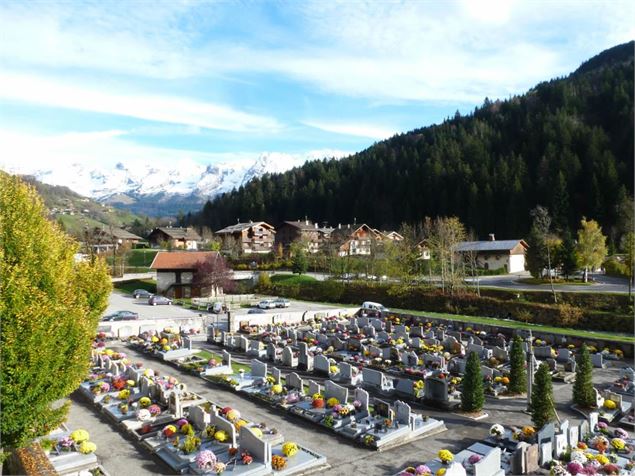 Cimetière du Grand-Bornand à la Toussaint - ©csardin - OT Le Grand-Bornand