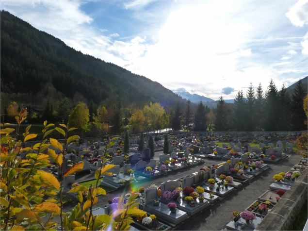 Cimetière du Grand-Bornand à la Toussaint - ©csardin - OT Le Grand-Bornand