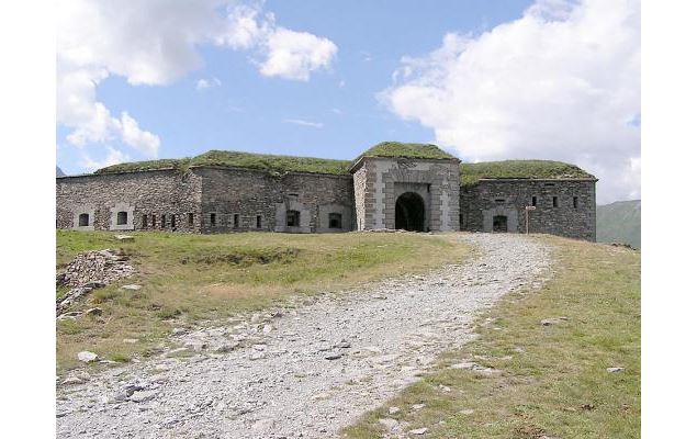 Le Fort de Variselle, au-dessus du lac du Mont Cenis, à Val Cenis-Lanslebourg - jjroch