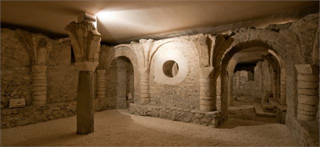 Crypte de Saint-Jean-de-Maurienne - P. Dompnier