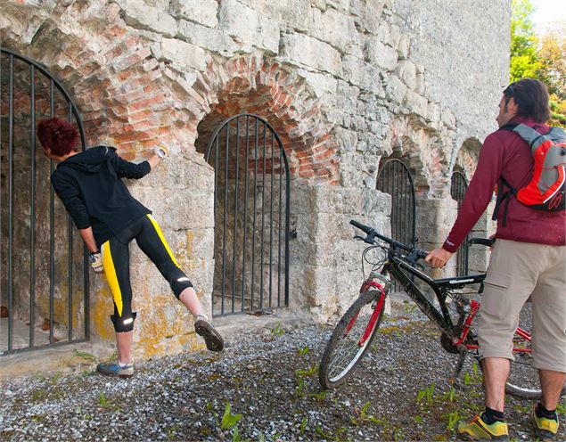 Fours à chaux visiblent sur un parcours vtt - RDNIS