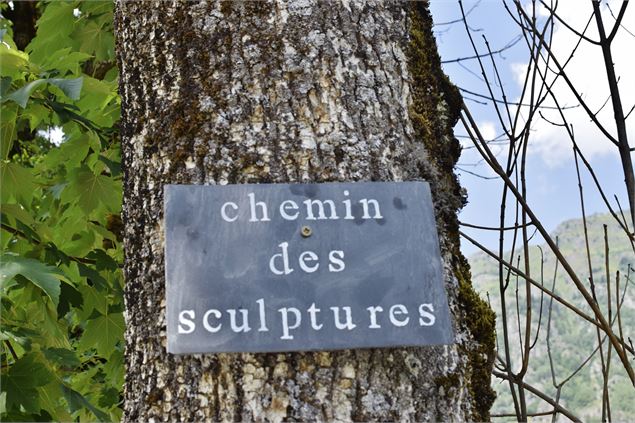 pancarte chemin des sculptures - Ot St Colomban des Villards