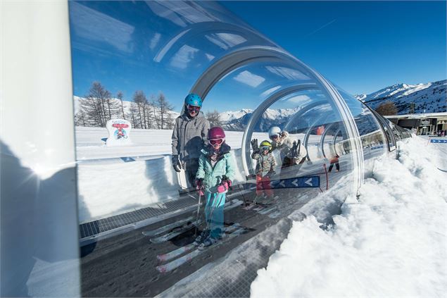 Tapis roulant ski valloire - Thibaut Blais / Valloire Tourisme