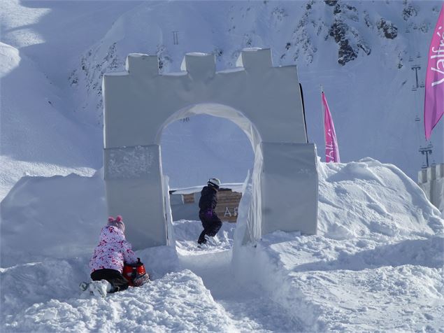 Château des neiges du Kid park à Valfréjus - OZ/OT Valfréjus