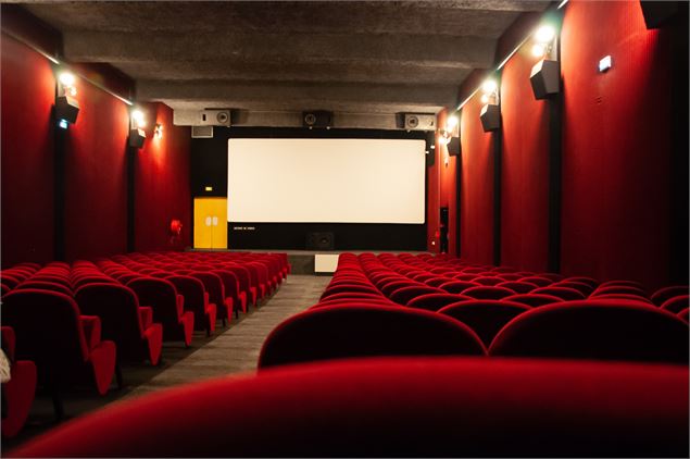 Salle de cinéma - @OT Les Carroz