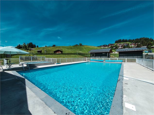 Piscine plein air - OT Manigod / M.Sauvage