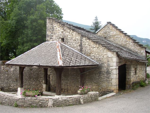 Lavoir Cheignieu-la-Balme - B. Seillet