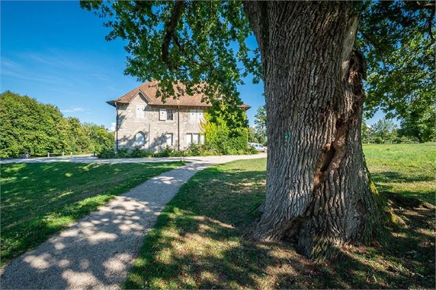 Domaine de Rovorée la Châtaignière - Destination Léman - A. Berge