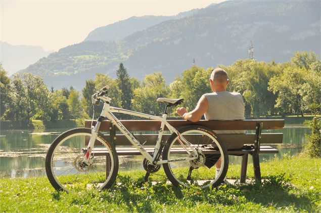 Pause au lac - CAMT