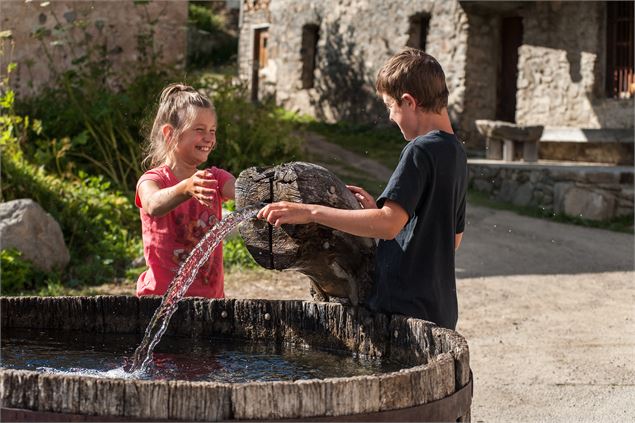 La fontaine de Poingt Ravier oùil est possible de se désaltérer - Coralie Achin