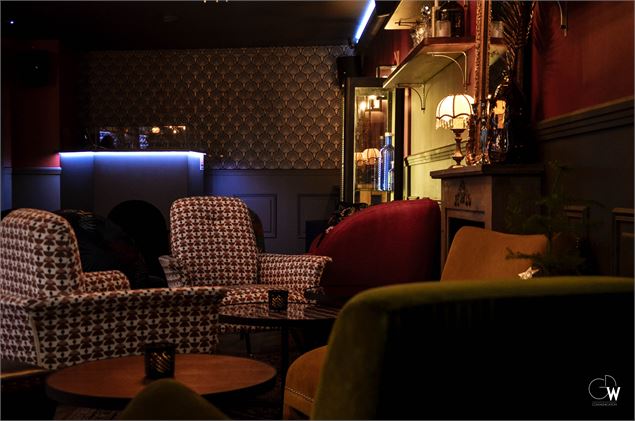 alibi-bar-2 - Marie Baum