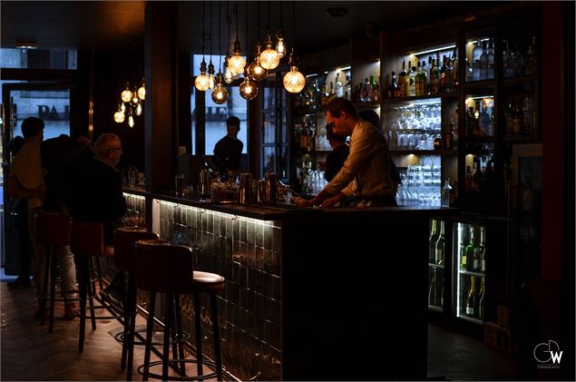 alibi-bar-7 - Marie Baum