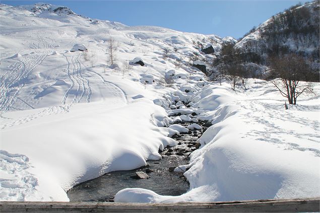 Balade à pied Le Plan de l'Eau Les Menuires - OT Menuires