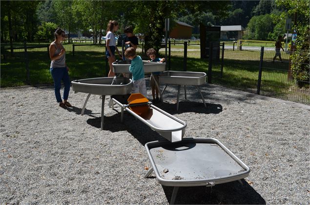 Jeux d'eau Parcours Contes et Légendes de l'eau - OT Porte de Maurienne