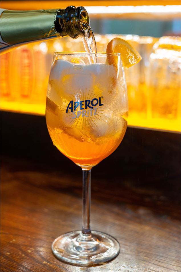 Cocktail du Jour - Spitting Feathers