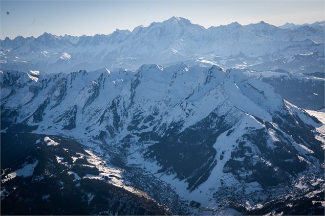 Vols en montgolfière au-dessus du massif des Aravis_La Clusaz