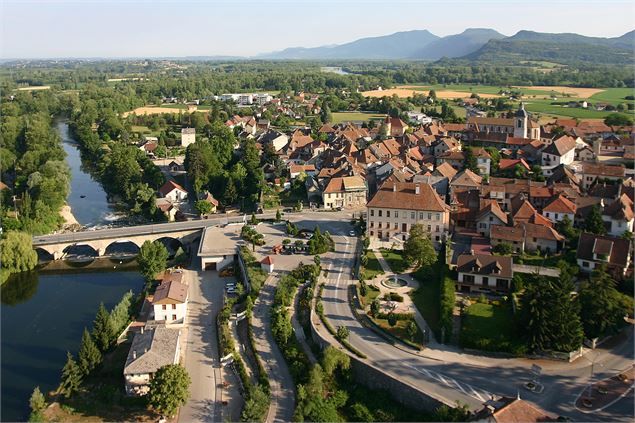 St Genix sur Guiers - OT Yenne