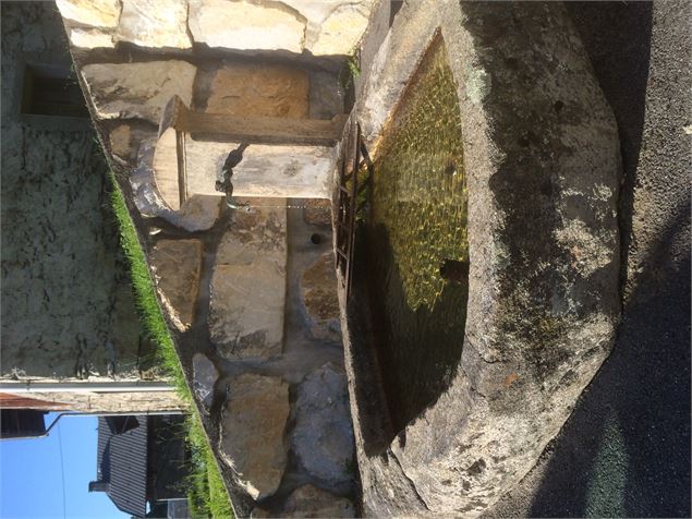 Bassins, fours et chapelles