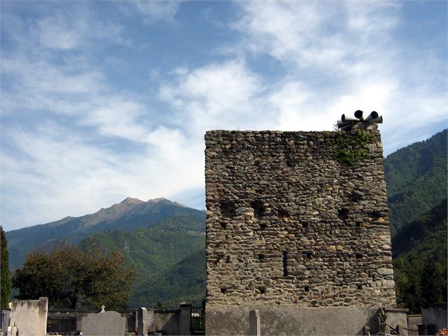 Tour du château des Evêques - OT Porte de Maurienne