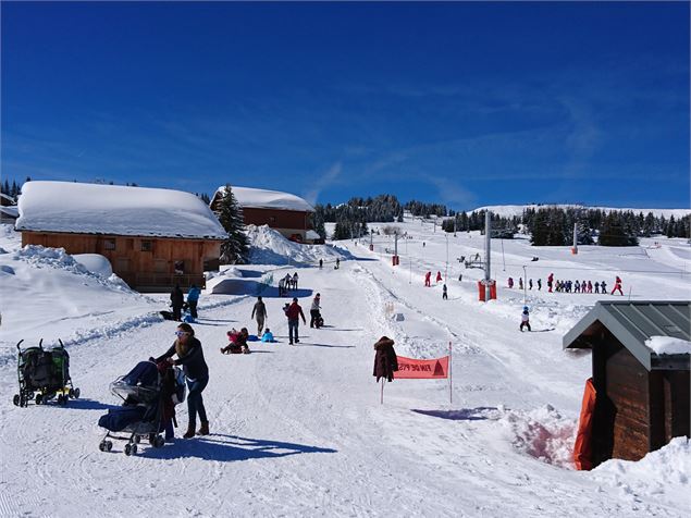 Piste de luge de l'aiglon - Office de Tourisme des Saisies