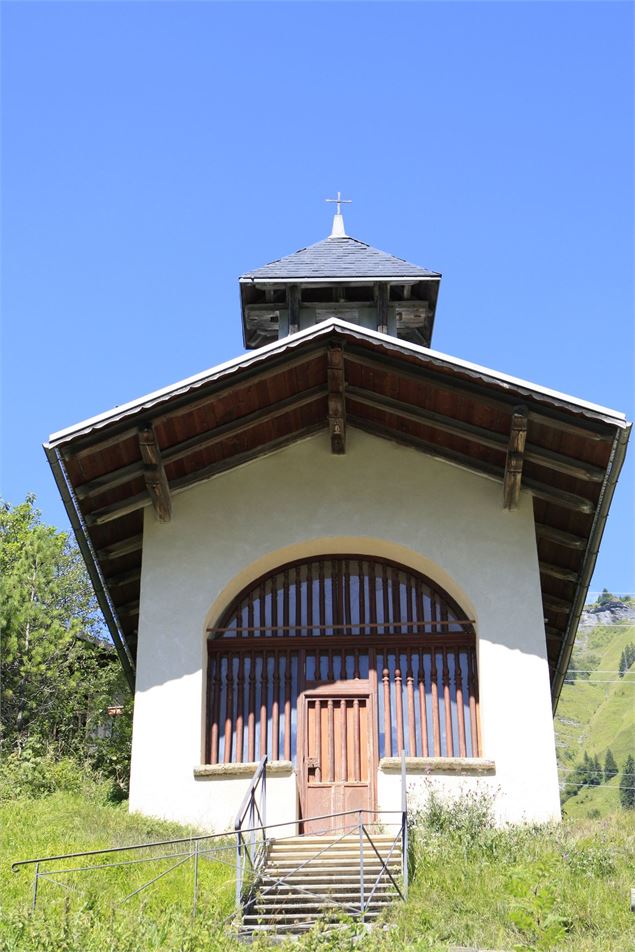 Façade de la chapelle d'Annuit - Monica Dalmasso