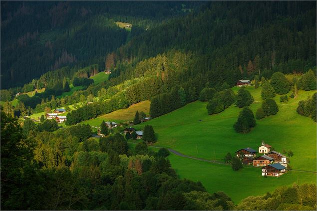 Hameau et chapelle de Saint Sauveur