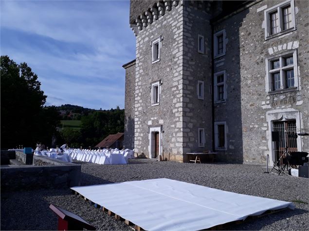 Extérieur - Domaine et Château de Montrottier