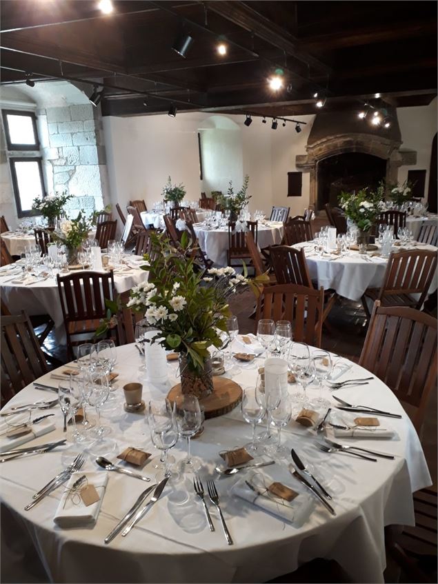 Salle des Gardes - Mariage - Domaine et Château de Montrottier