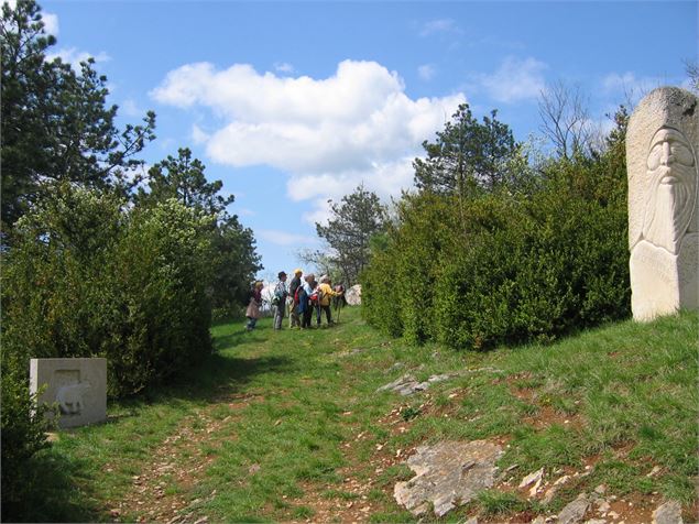 Sentier Mémoire de Pierre et belvédère de la carrière - F LECHELLE