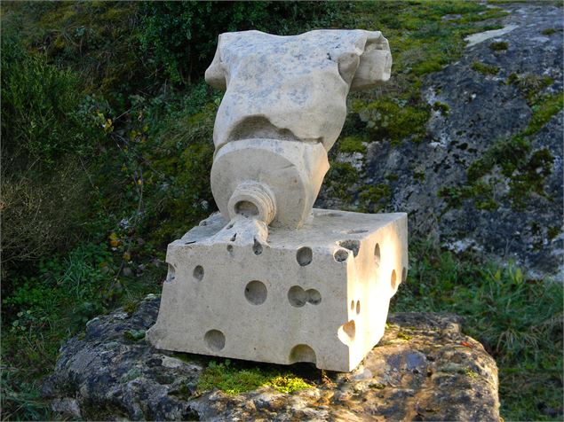 Sculpture Pollieu - Emmanuelle Bebi - Belley Bugey Sud Tourisme