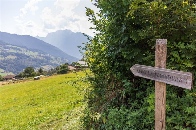 panneau randonnée aravis - Office de Tourisme Thônes Coeur des Vallées